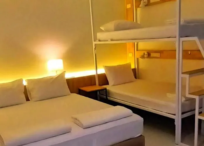 Hostel Hello My Friend *